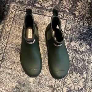 Women's Original Chelsea Boots: Dark Olive sz 7